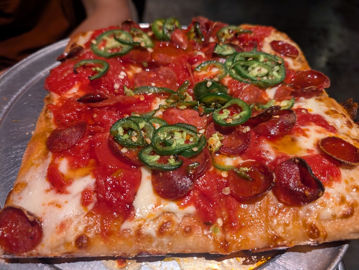 Scarr’s Pizza