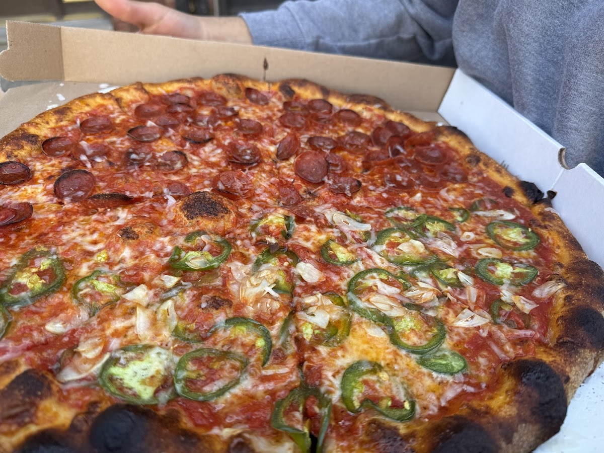 Chrissy’s Pizza