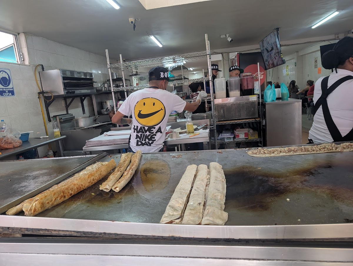 Los Machetes de Amparito