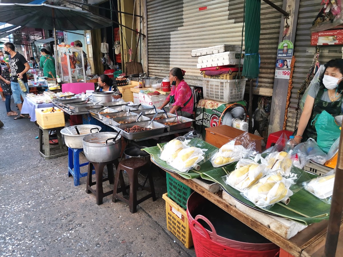 Trok Mor Morning Market