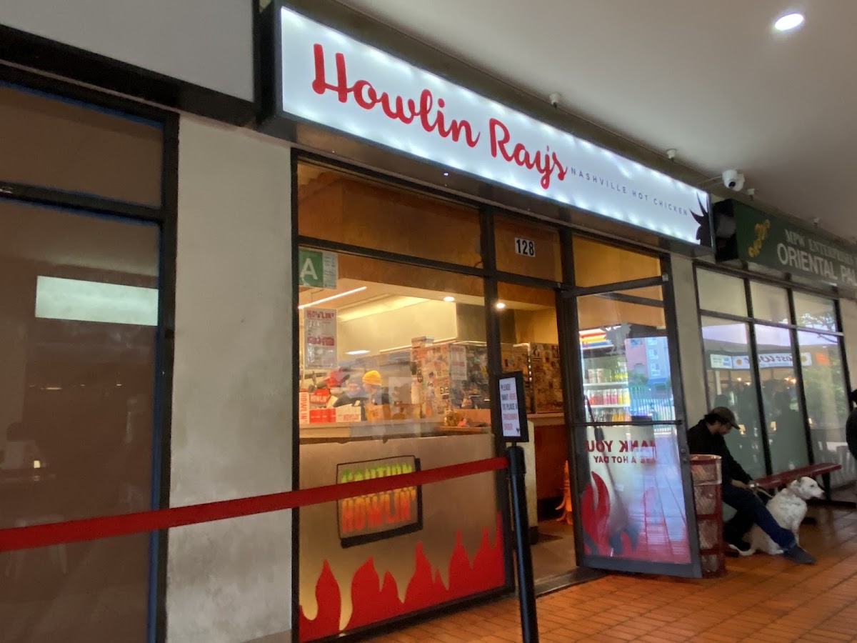 Howlin' Ray's Hot Chicken