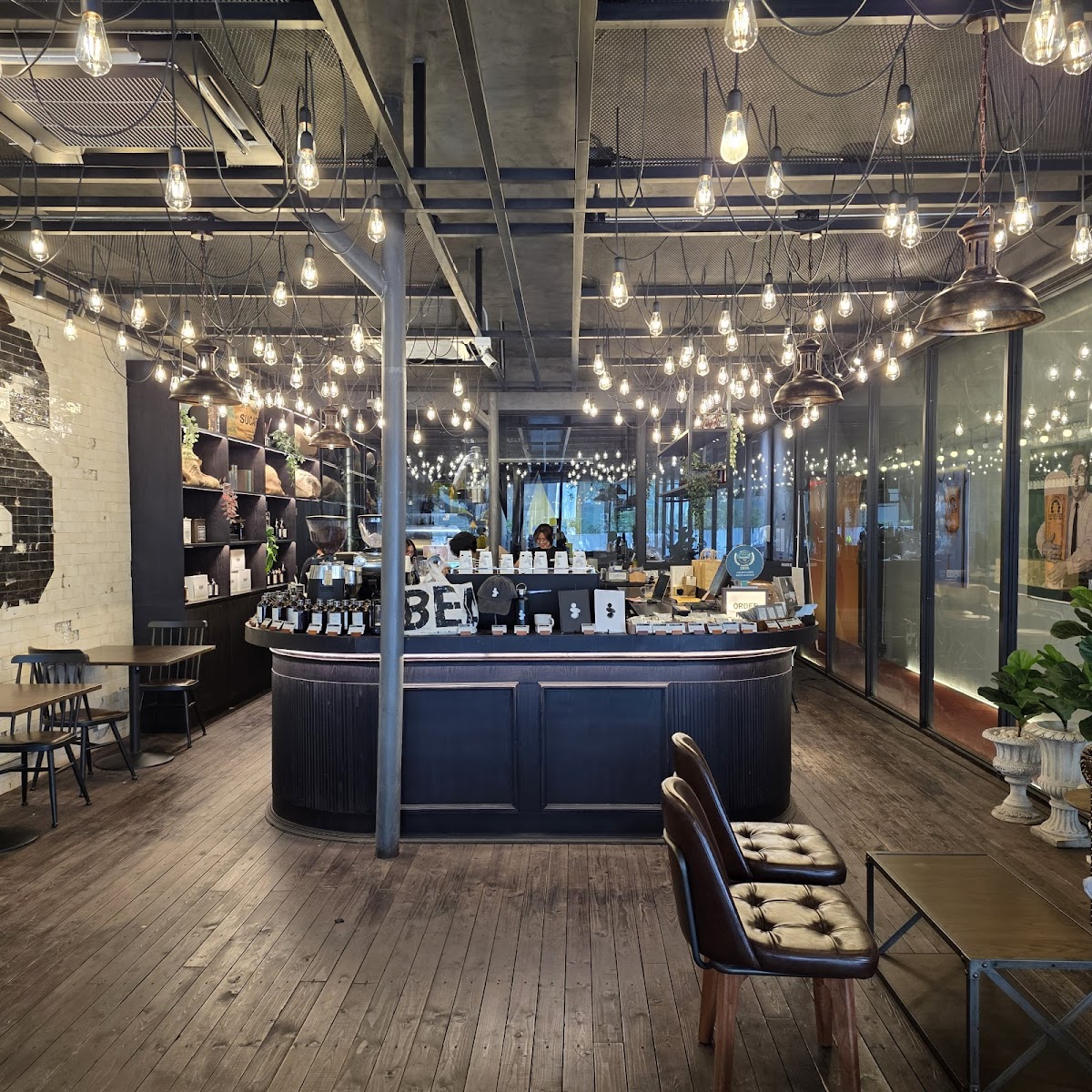 BEANS Coffee Roaster Lalaisap