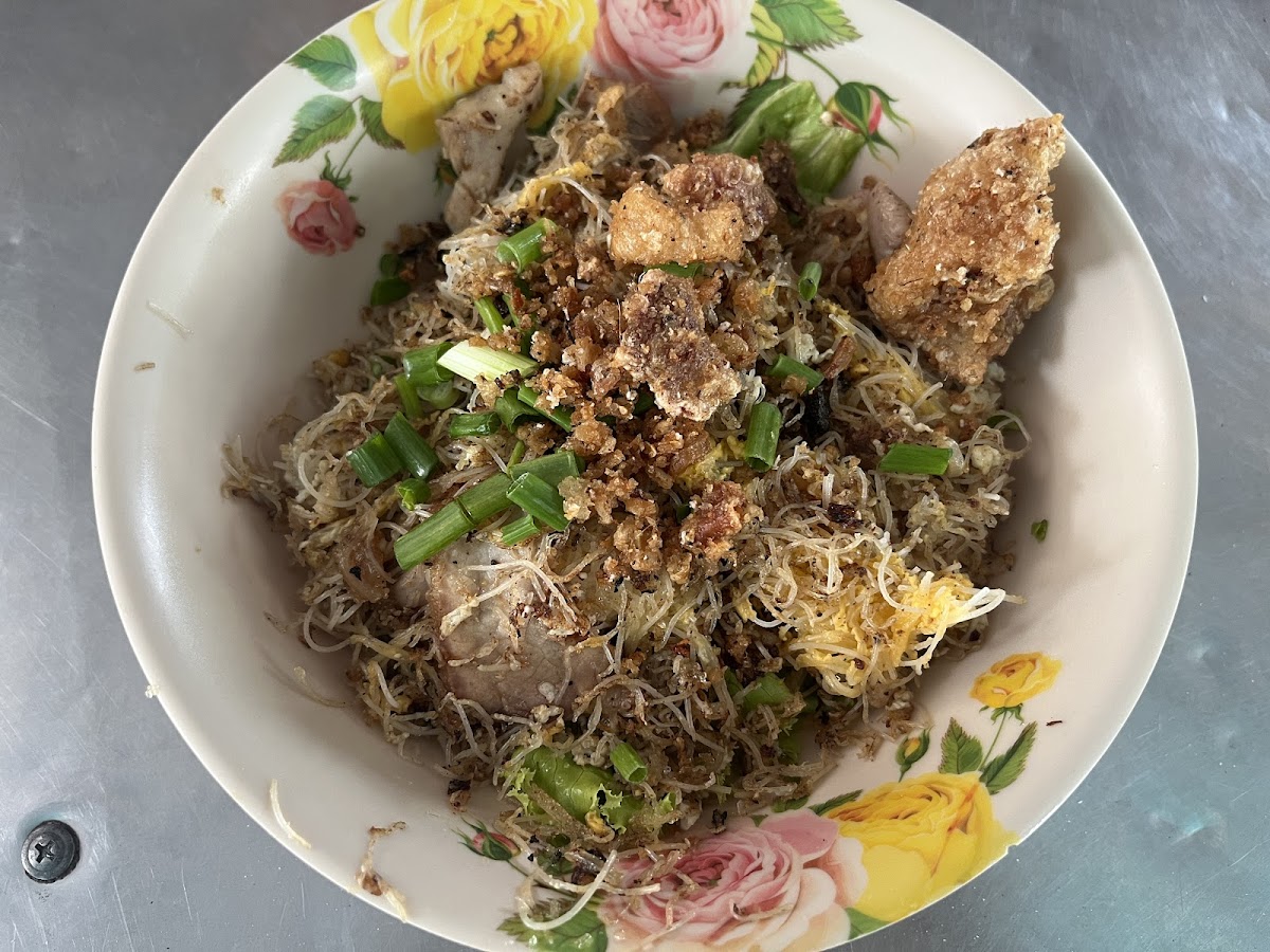 Kuay Teow Kua Gai Aunty Pien